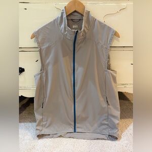 REI Men's/Unisex Tan Thin Vest with Pockets Size Medium